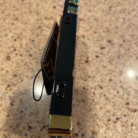 iPhone case - Picture 4 of 7